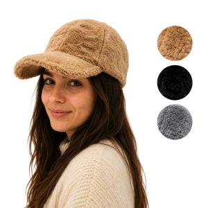 Gorro de peluche con visera