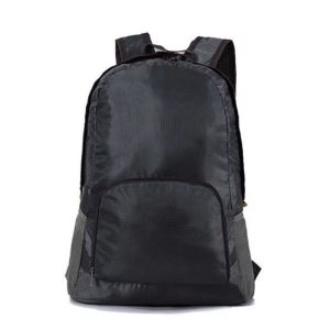 Mochila con cierre y bolsillo al frente