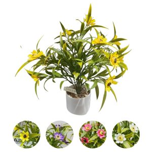 Flor decorativa en maceta